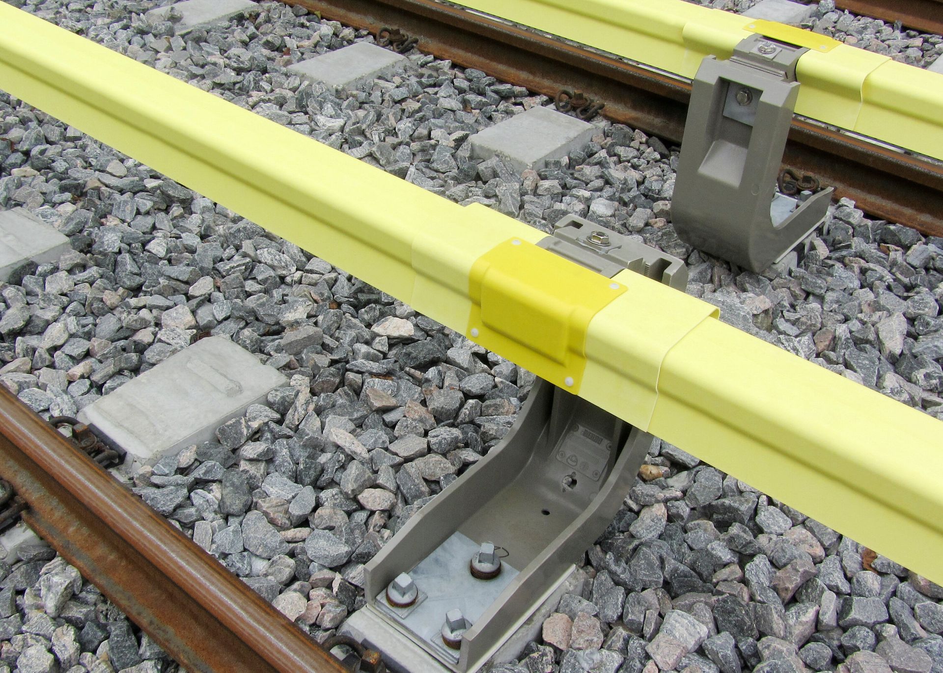 Third Rail Rehau Systems For Traction Current Supply