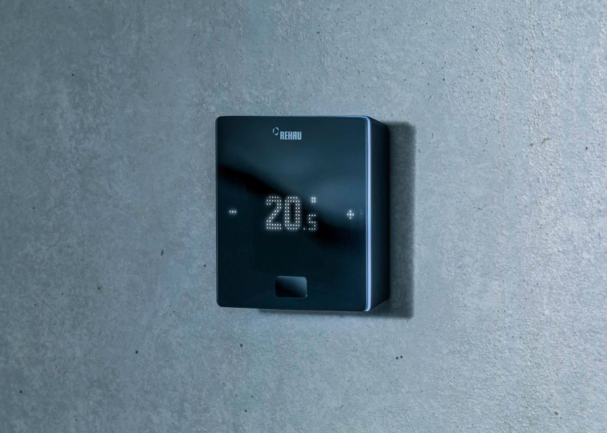 Smart Room Thermostat - NEA SMART 2.0 - REHAU