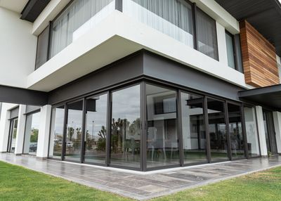 Residencia Club de Golf La Loma | Ventanas y Puertas REHAU